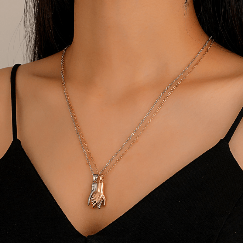 Two-handed Holding Magnetic Couple Necklace