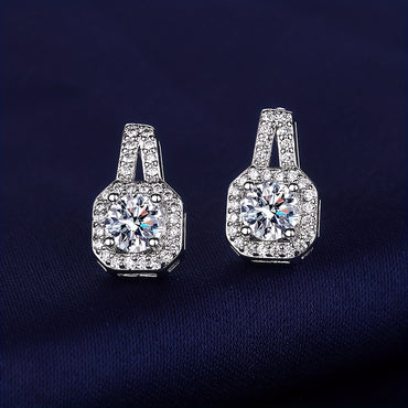 Women 1 CARAT Moissanite Classical Square Stud Earrings