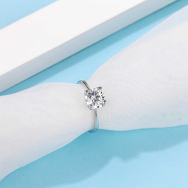 Women Moissanite Halo Wedding Ring