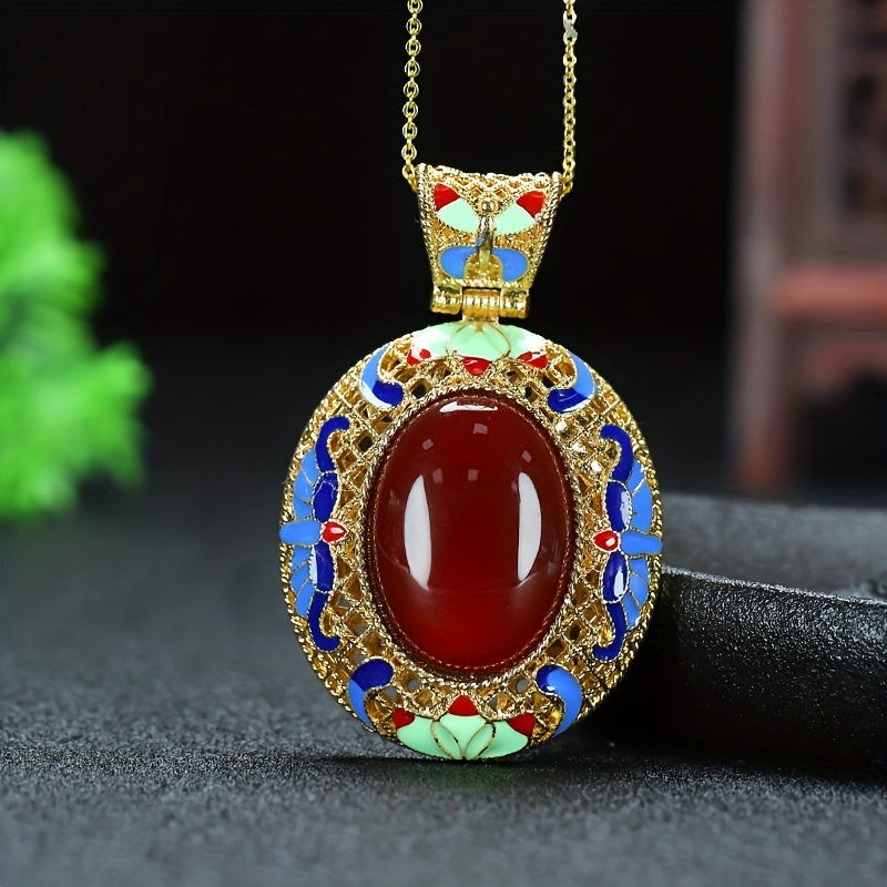 Inlaid Chalcedony Cabochon Pendant Necklace