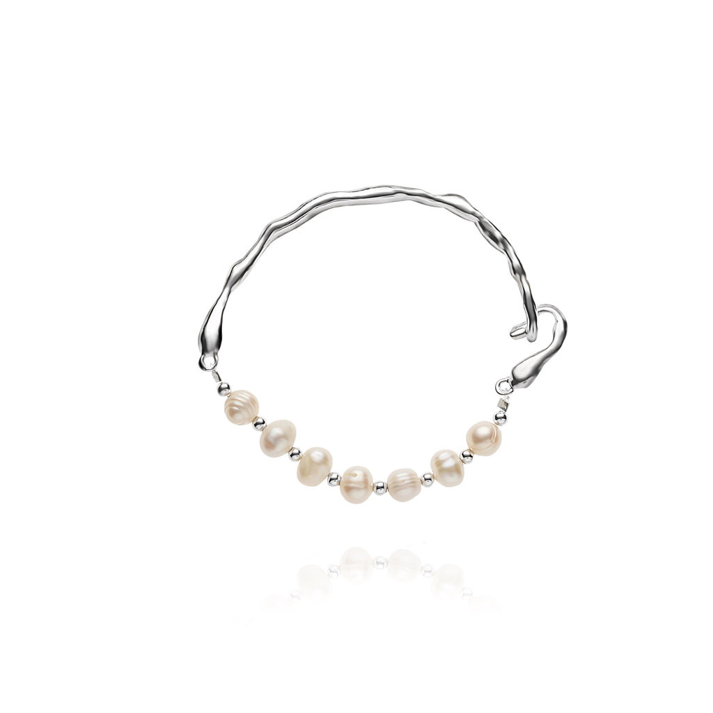 Pearls From the Sea Hook Bracelet