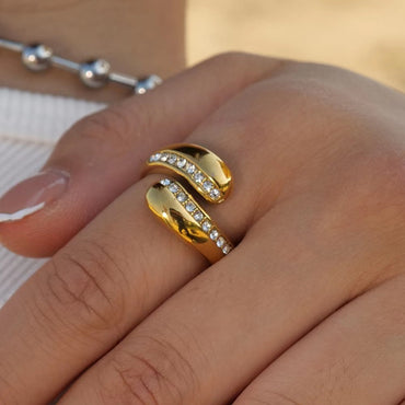 Droplet Twisted Open Ring